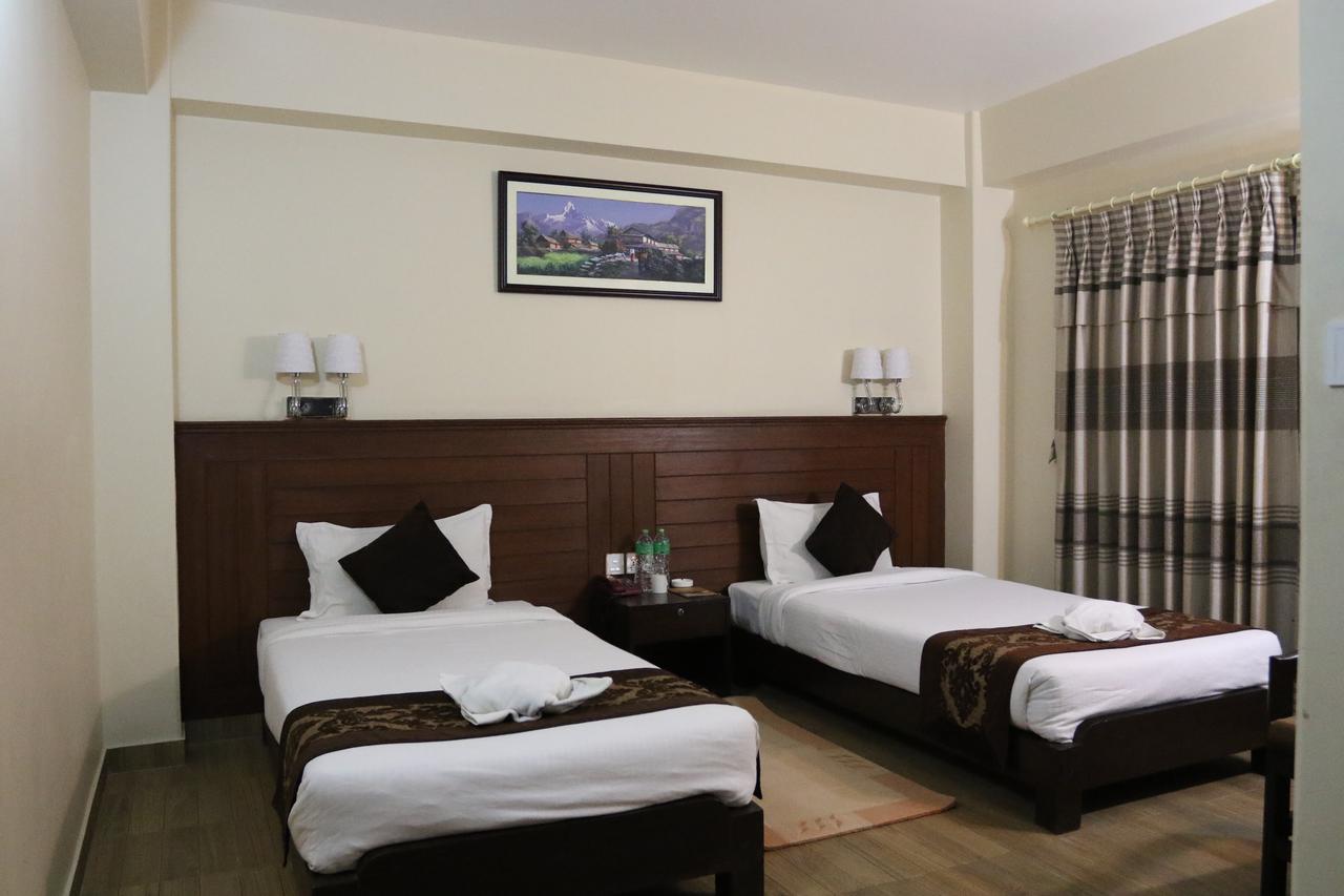 Hotel The Coast Pokhara Exterior foto